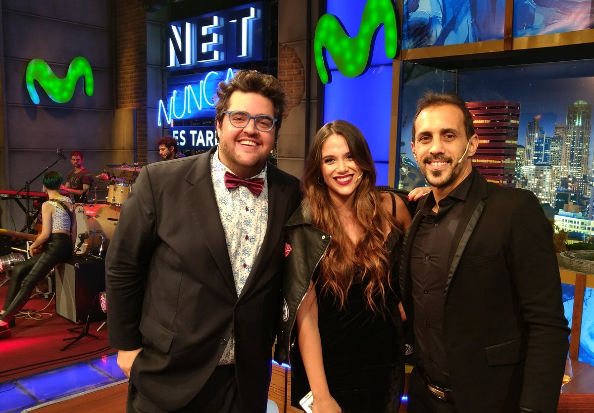 Barbie Velez reconoció que muere por un conocido cantante - laubfal